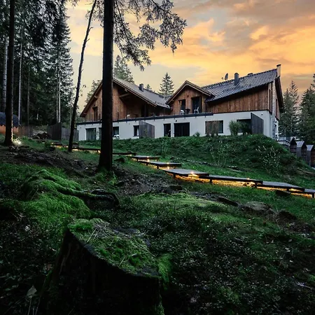 Lesna Kapiel * كارباش