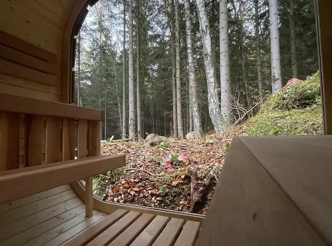 Lesna Kapiel منتجع